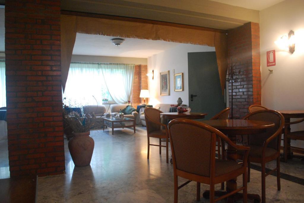 קסטלנואובו מגרה Albergo Smeraldo מראה חיצוני תמונה
